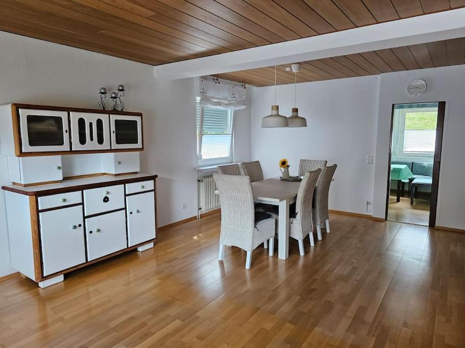 Grosse Ferienwohnung Am Waldrand Шёнау Экстерьер фото